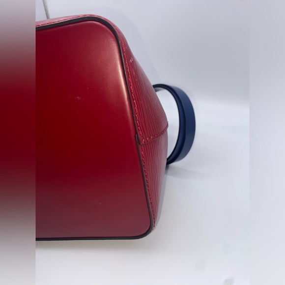 LV NÈONOÈ Epi Bag - Picture 9 of 14